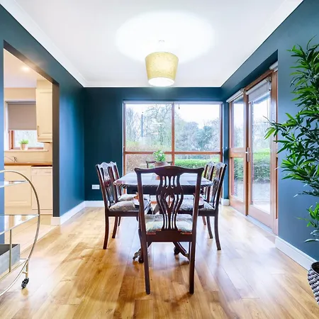 Beautiful 3 Bedroom In Santry Apartment Dublin